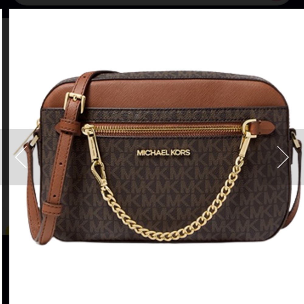 Like new Jet Set Large Logo Crossbody Bag